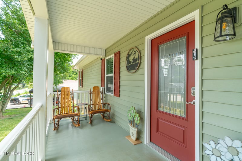 2360 Pinewood Dr, Maryville, TN 37803