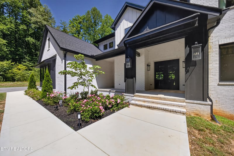 2360 W Gallaher Ferry Rd, Knoxville, TN 37932