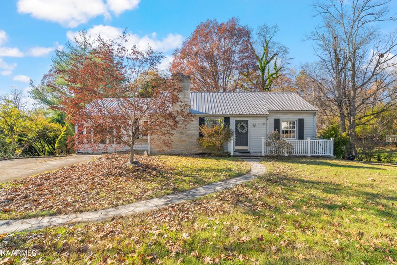 237 Apple Blossom Ln, Morristown, TN 37814