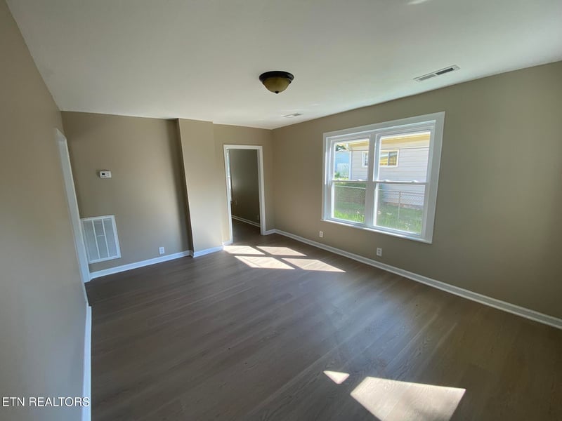 237 Atlantic Ave, Knoxville, TN 37917
