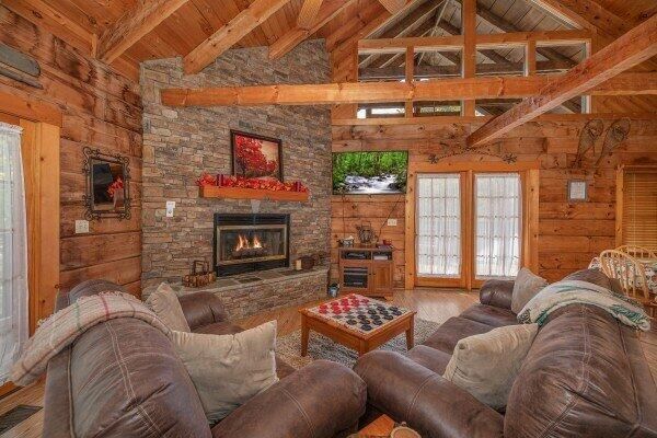 237 Cherokee Path Way, Sevierville, TN 37876