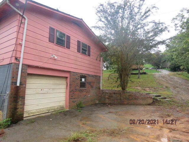 237 Cox Dr, Harriman, TN 37748