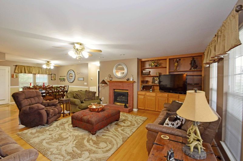 237 E Hardin Ln, Sevierville, TN 37862