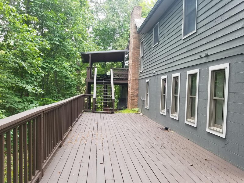 237 N Circle Dr, Caryville, TN 37714
