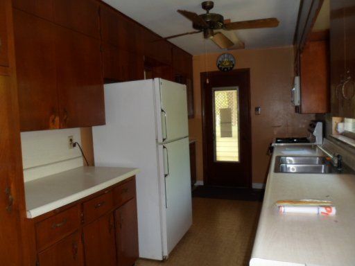 237 Outer Dr, Oak Ridge, TN 37830