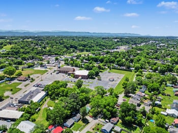 2376 Pennsylvania Ave, Maryville, TN 37804