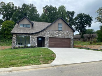 2377 Lena George Ln, Knoxville, TN 37931