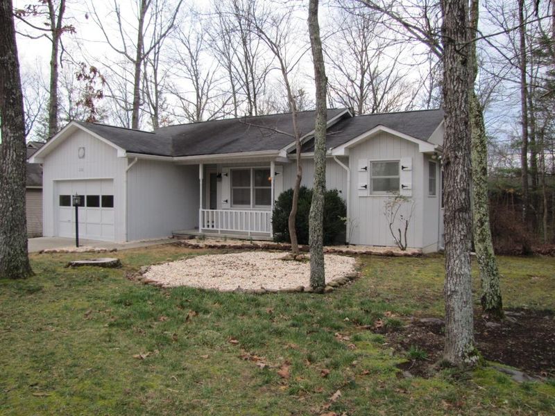 238 Bainbridge Rd, Fairfield Glade, TN 38558