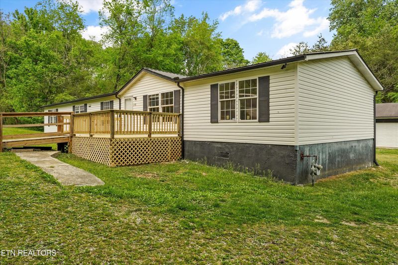 238 Bullard Ford Rd, Harriman, TN 37748
