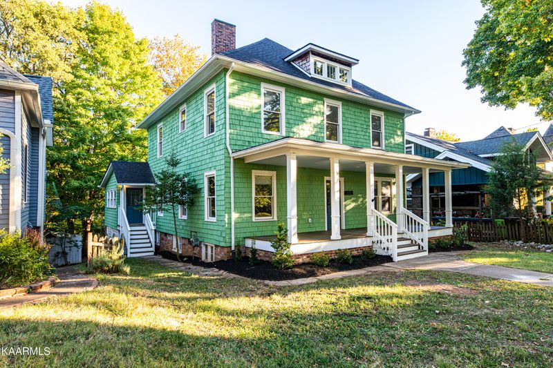 238 E Oklahoma Ave, Knoxville, TN 37917