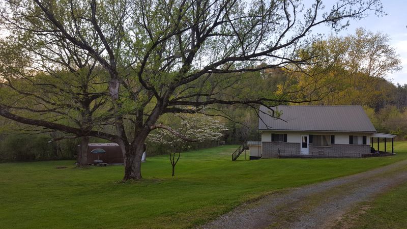 2380 Old Chilhowee Rd, Seymour, TN 37865