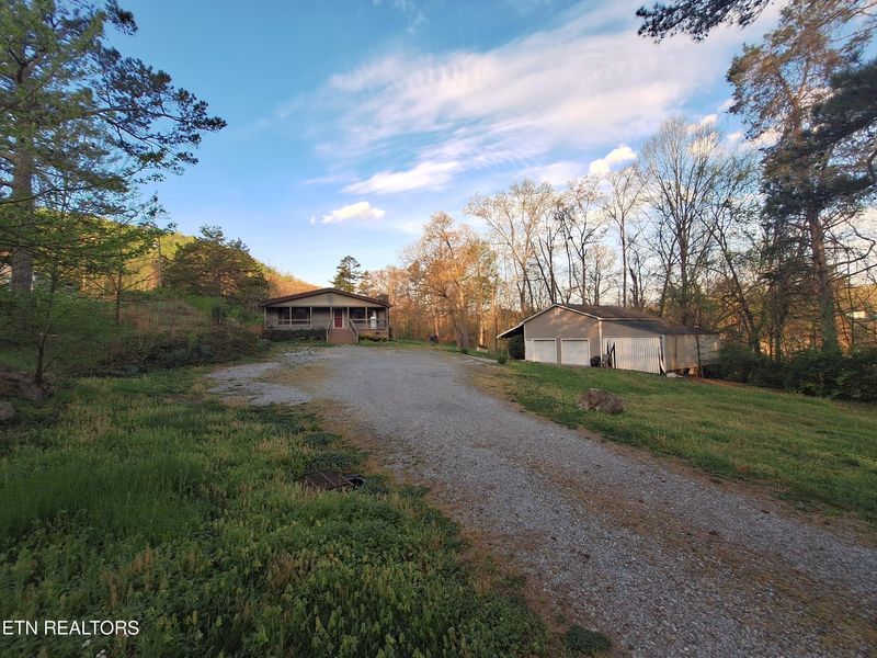 2381 Classic Way, Powell, TN 37849