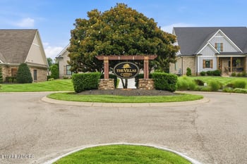 2381 Misty Mountain Cir, Knoxville, TN 37932