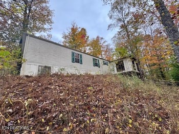 2389 Shady Cove Rd, Caryville, TN 37714