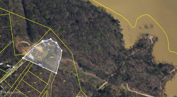 2389 Shady Cove Rd, Caryville, TN 37714