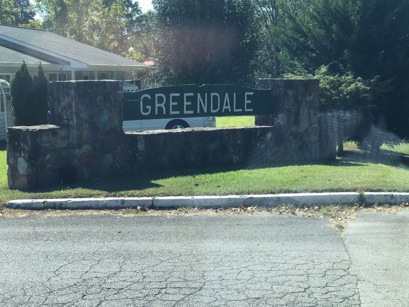 239 Greendale Ln, Powell, TN 37849