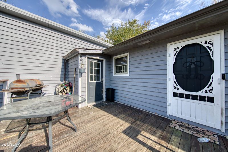 239 Jacksboro Station Rd, Jacksboro, TN 37757