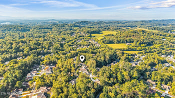 239 Mialaquo Cir, Loudon, TN 37774