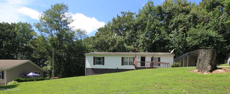 239 Skyline Dr, Harriman, TN 37748