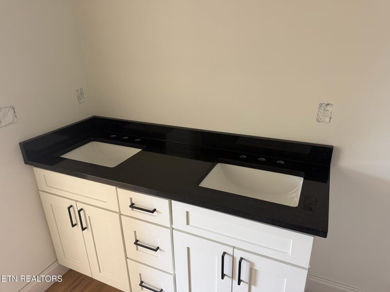 239 Thorngrove Pike, Kodak, TN 37764