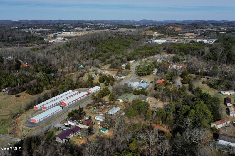 239 W Mount Rd, Kodak, TN 37764