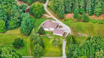 2395 Mecca Pike, Englewood, TN 37329