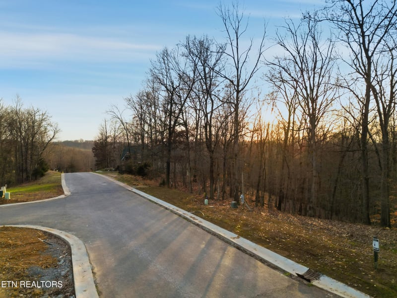 2399 Old Dogwood Tr, Loudon, TN 37774