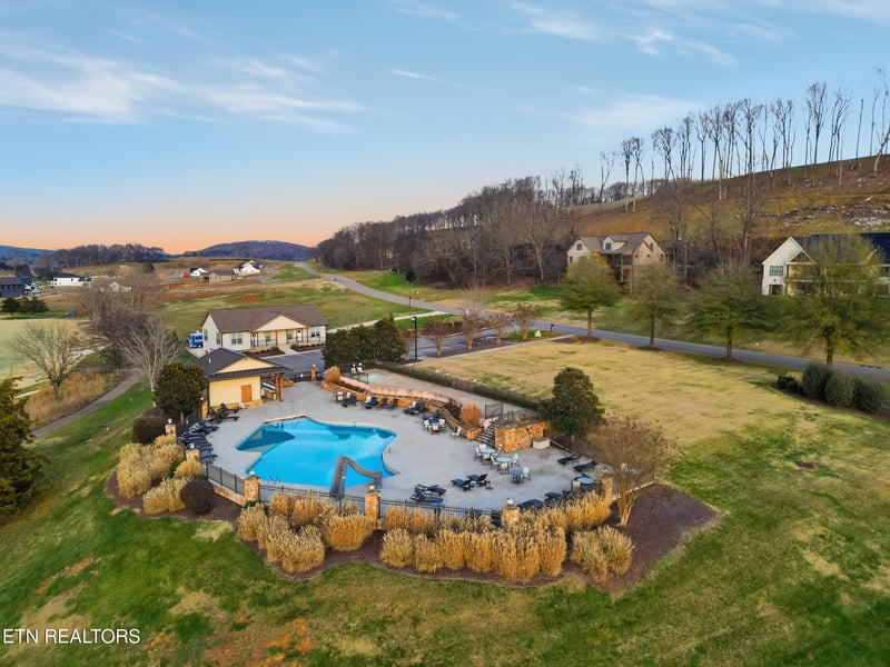 2399 Old Dogwood Tr, Loudon, TN 37774