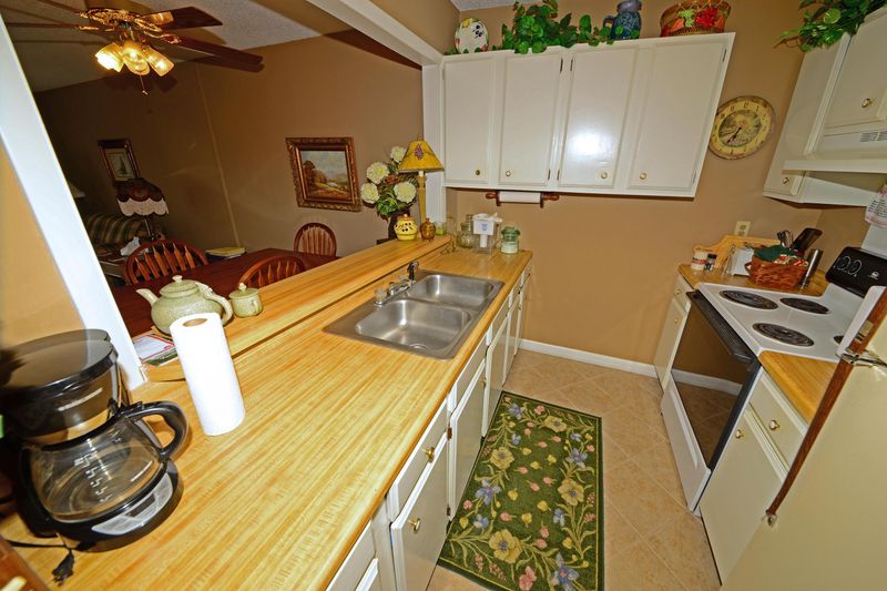 24 Lakeshore Ter #24, Fairfield Glade, TN 38558