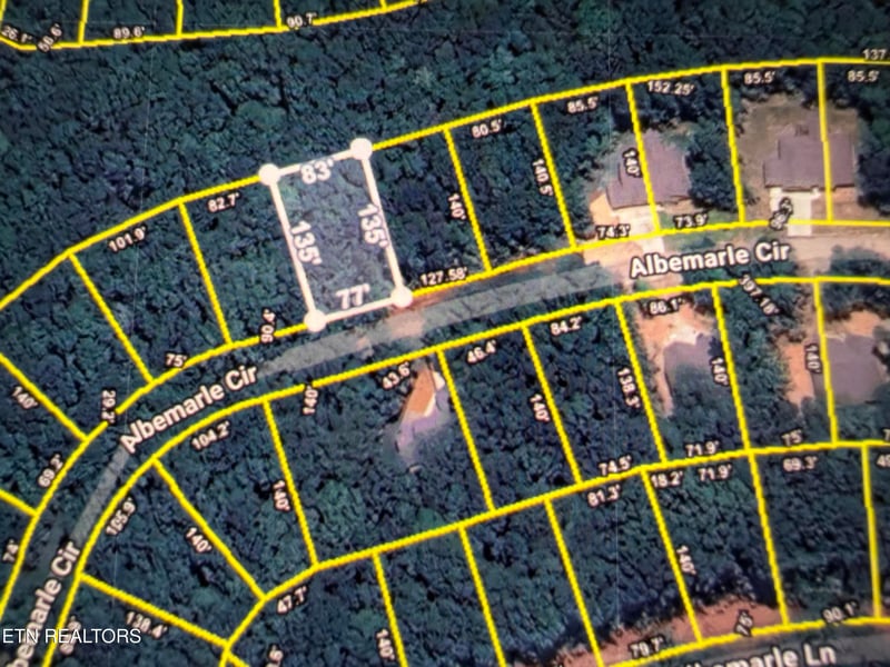 240 Albemarle Cir, Crossville, TN 38558