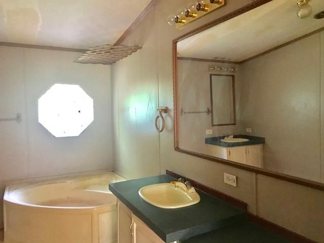 240 Baker Farm Rd, Tellico Plains, TN 37385