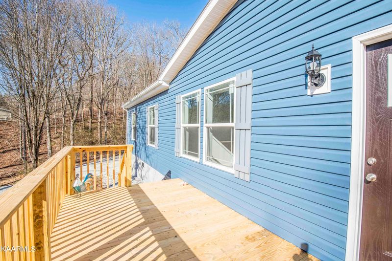 240 Comb Ridge Rd, Maynardville, TN 37807