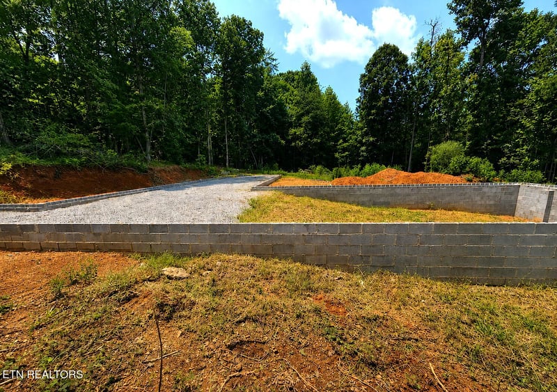 240 Haven Way, Lenoir City, TN 37771