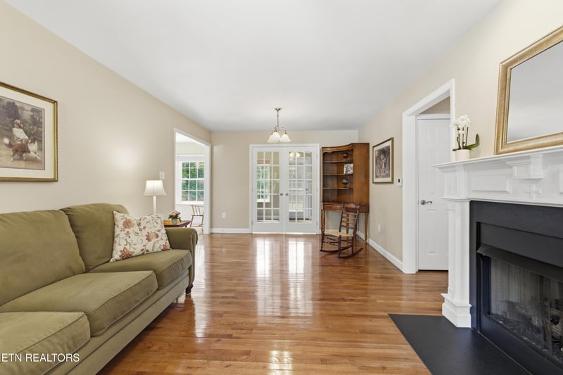 240 Long Rd, Kingston, TN 37763