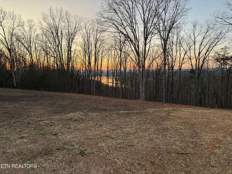 240 River Rd, Kingston, TN 37763