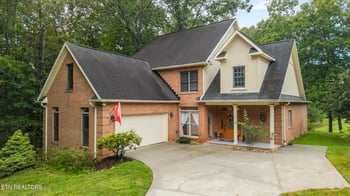 240 Skyview Dr, Lenoir City, TN 37772