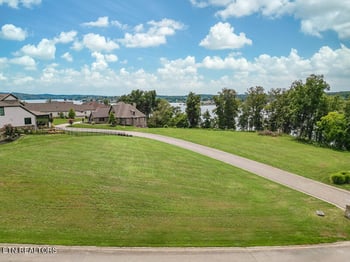 240 Southern Way, Lenoir City, TN 37772