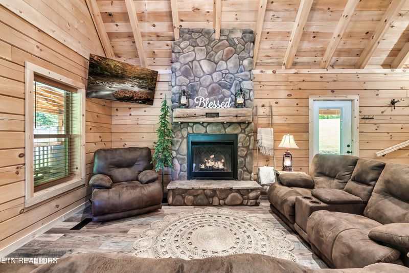 240 Tsali Way, Sevierville, TN 37876