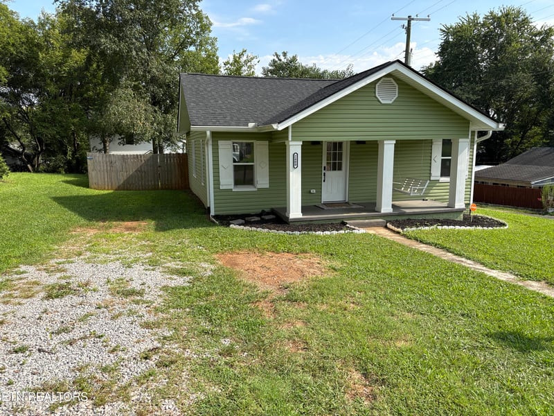 2400 Brown Ave, Knoxville, TN 37917