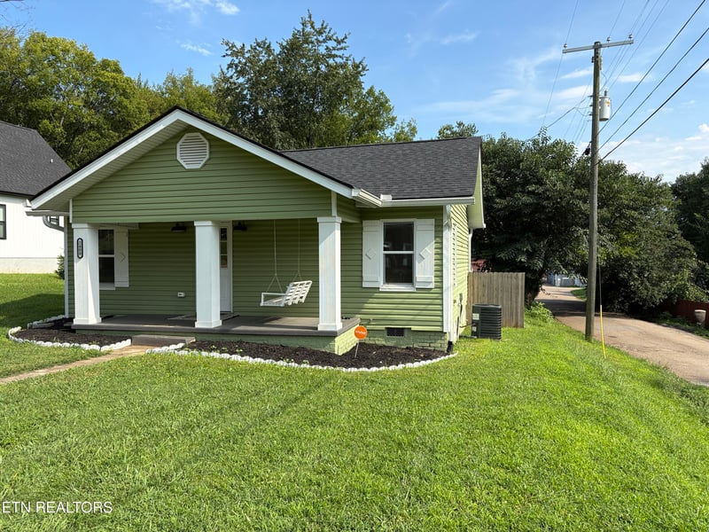 2400 Brown Ave, Knoxville, TN 37917