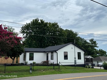 2400 Mccroskey Ave, Knoxville, TN 37917