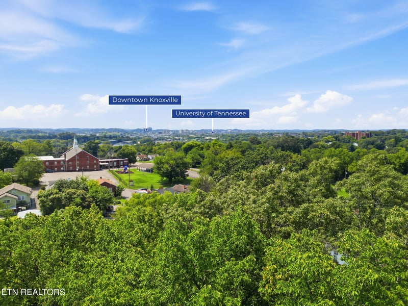 2400 Rim St, Knoxville, TN 37917