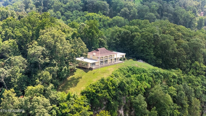 2401 Craghead Ln, Knoxville, TN 37920