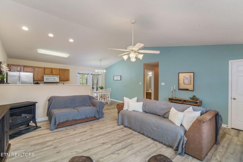 2403 Quantico Dr, Maryville, TN 37804