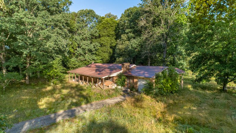 24032443 Lawnville Rd, Kingston, TN 37763