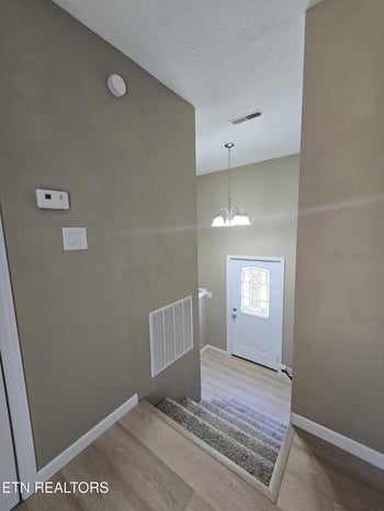 2404-2406 Clancy Ave, Morristown, TN 37814