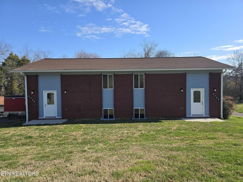2404-2406 Clancy Ave, Morristown, TN 37814