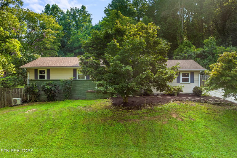 2404 Belt Rd, Knoxville, TN 37920