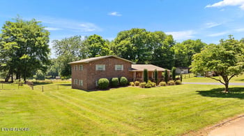 2404 Calloway Cir, Lenoir City, TN 37772