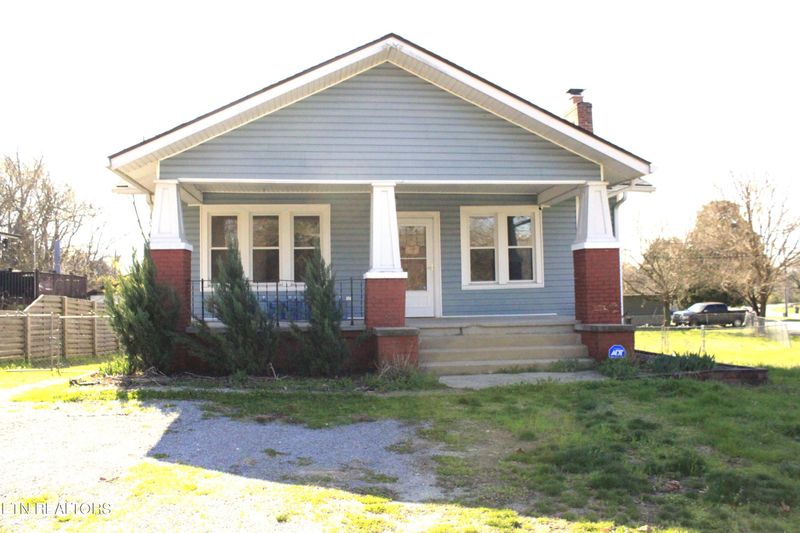 2404 Montclair Ave, Knoxville, TN 37917